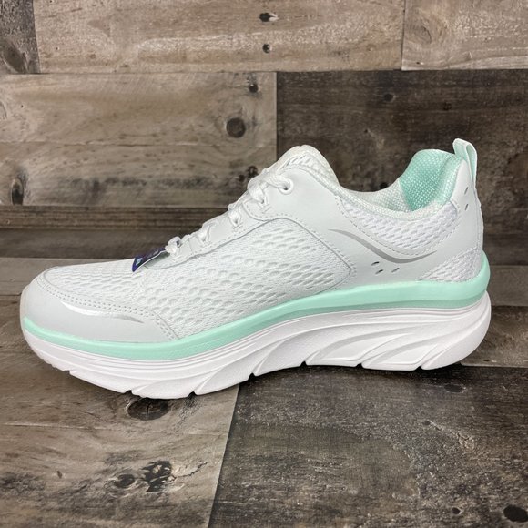 NEW Skechers Relaxed Fit D'Lux Walker Infinite Motion Sneakers - Picture 4 of 8